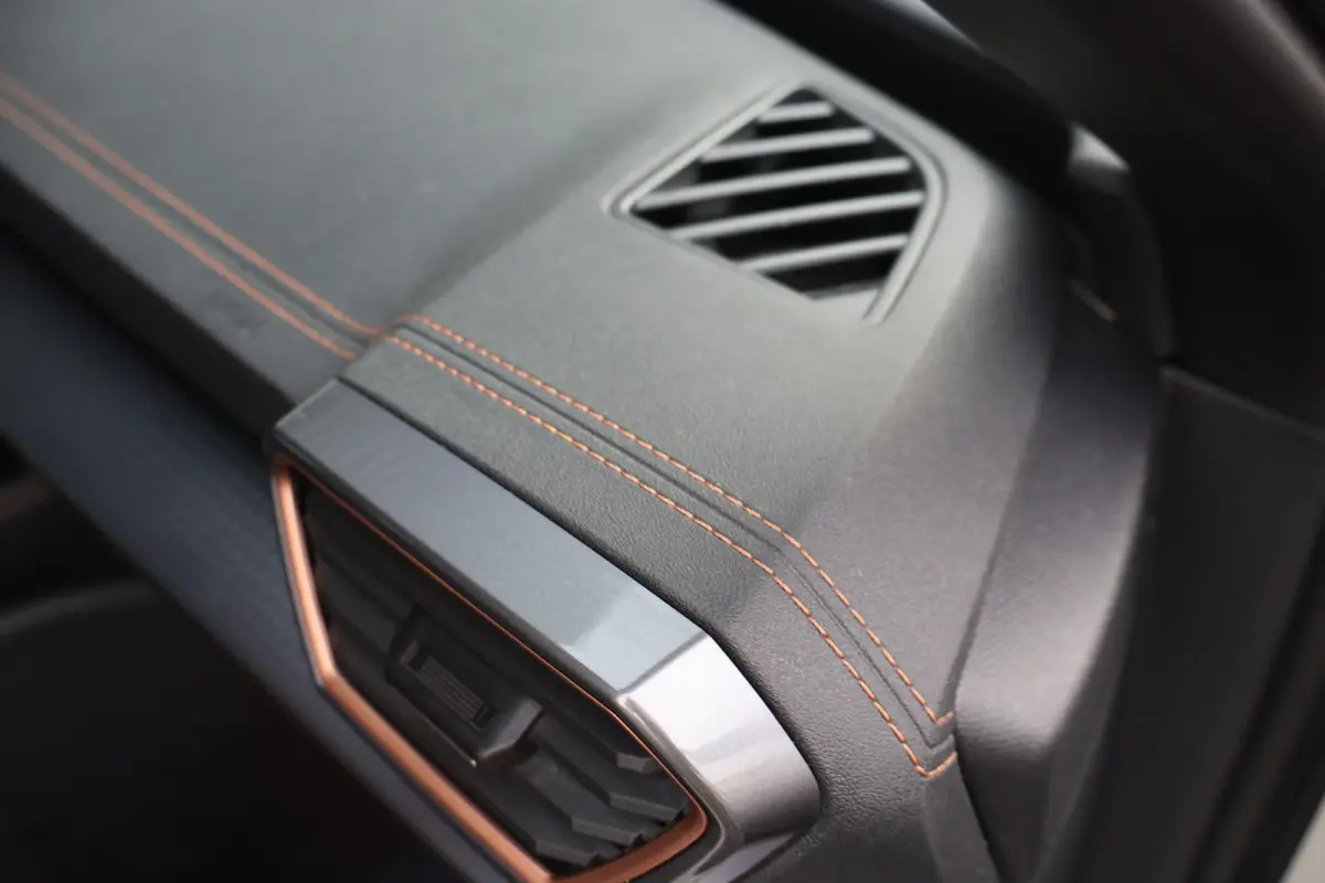1.5 TSI e-Hybrid 204pk Business | SoH 100% | Panoramadak | Sennheiser | Stoel/ Stuurverwarming | Elektr. Bestuurderstoel | Elektr. Achterklep