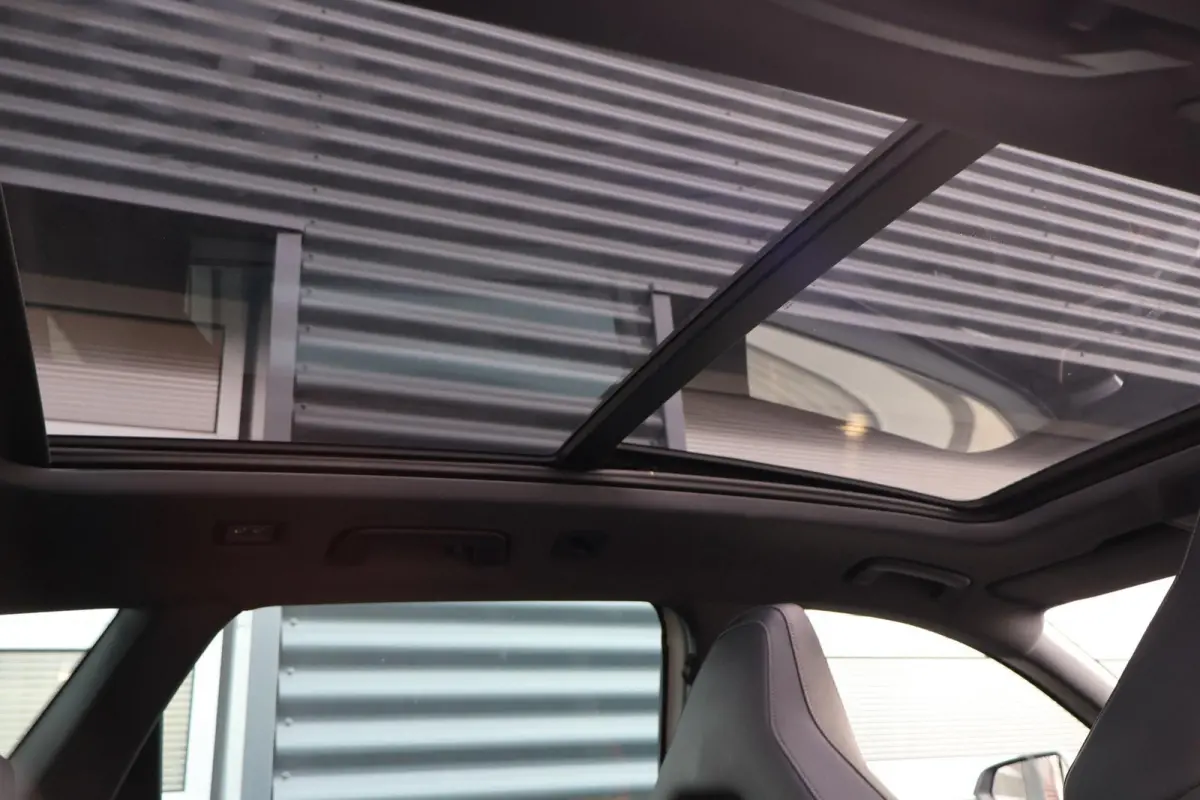 1.5 TSI e-Hybrid 204pk Business | SoH 100% | Panoramadak | Sennheiser | Stoel/ Stuurverwarming | Elektr. Bestuurderstoel | Elektr. Achterklep