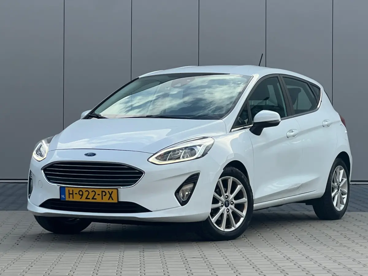1.0 EcoBoost Titanium - Frozen White - Led/Carplay/LMV