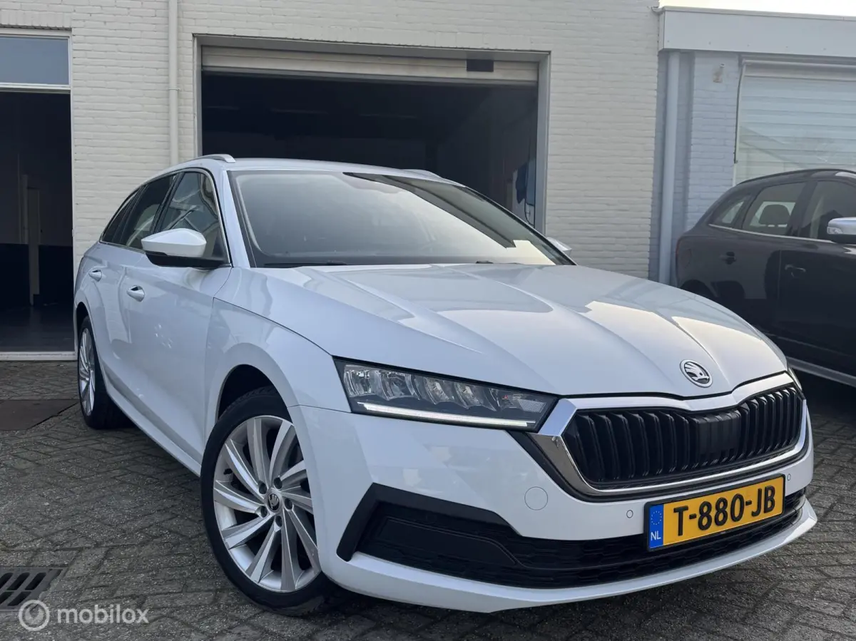 |automaat|Camera|Apple CarPlay|Keyless|