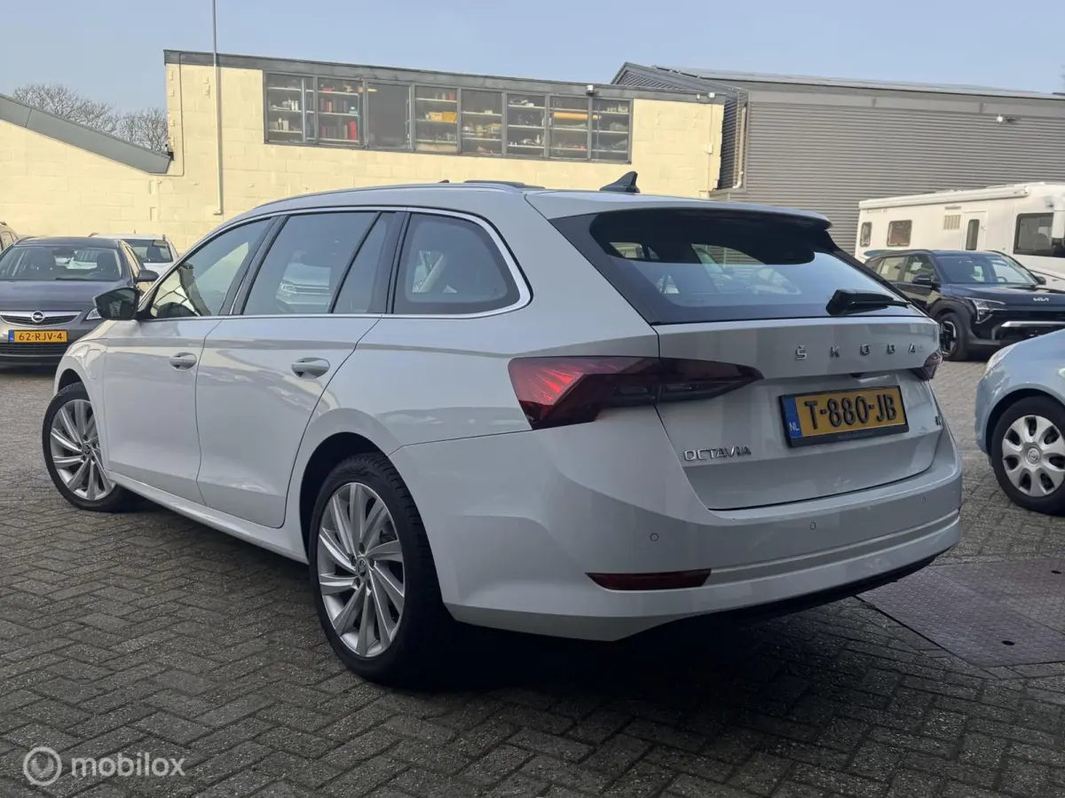 |automaat|Camera|Apple CarPlay|Keyless|