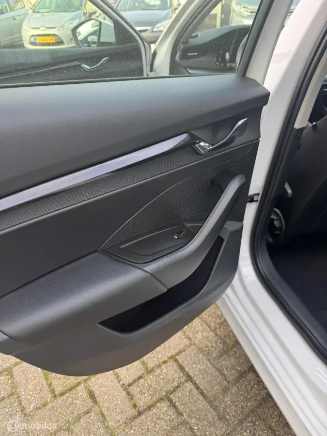 |automaat|Camera|Apple CarPlay|Keyless|