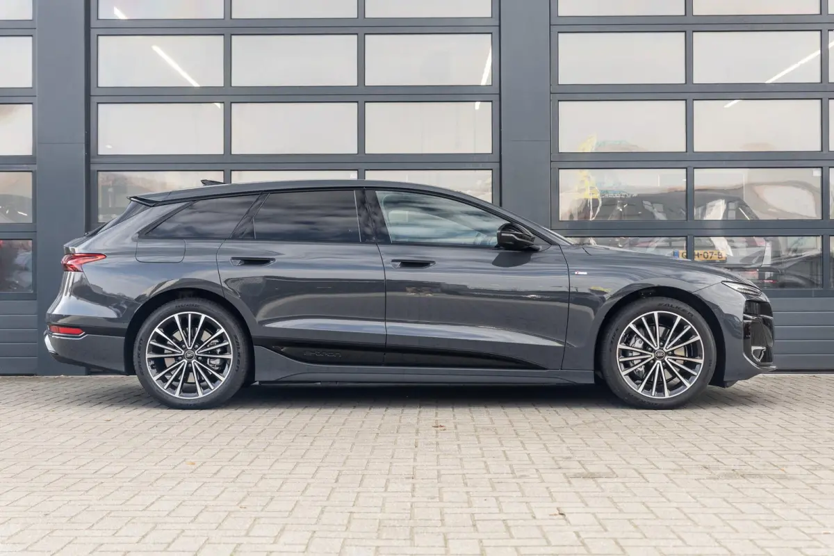 367pk Edition Performance 100 kWh | Trekhaak | Zwart Optiek
