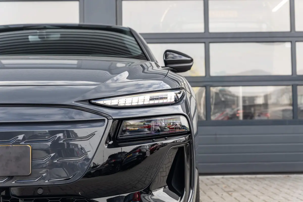 367pk Edition Performance 100 kWh | Trekhaak | Zwart Optiek