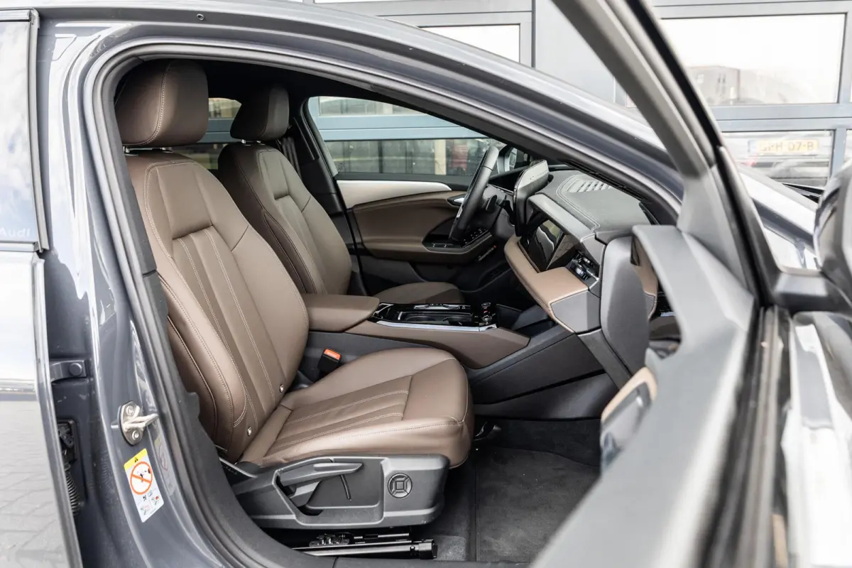 367pk Edition Performance 100 kWh | Trekhaak | Zwart Optiek