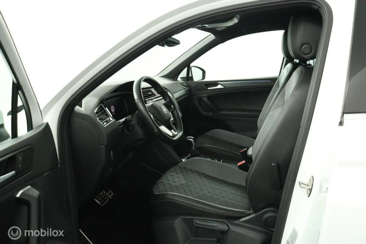1.5 TSI R-Line 150 Pk DSG-7| Virtual | 20LMV | Exec.pakket | IQ Licht | DAB | Vol Opties | NL Auto |DEALER-STAAT