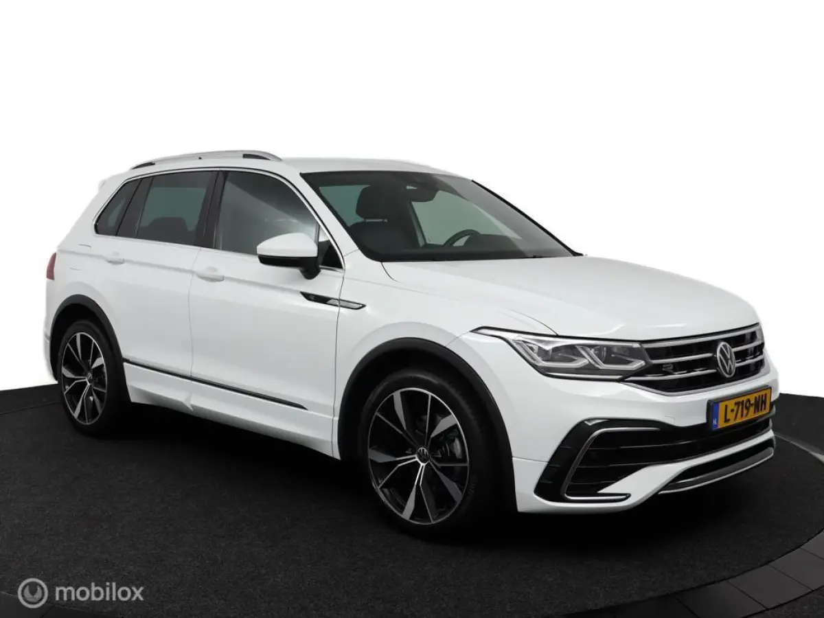 1.5 TSI R-Line 150 Pk DSG-7| Virtual | 20LMV | Exec.pakket | IQ Licht | DAB | Vol Opties | NL Auto |DEALER-STAAT