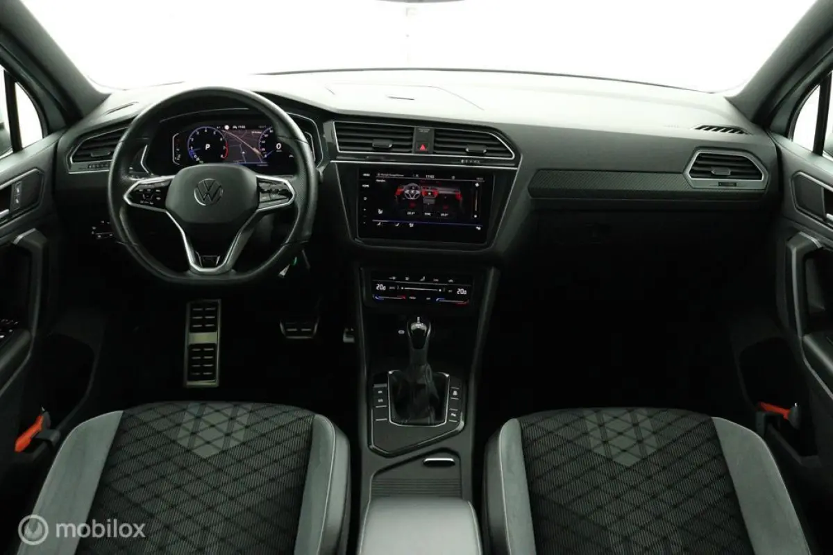 1.5 TSI R-Line 150 Pk DSG-7| Virtual | 20LMV | Exec.pakket | IQ Licht | DAB | Vol Opties | NL Auto |DEALER-STAAT
