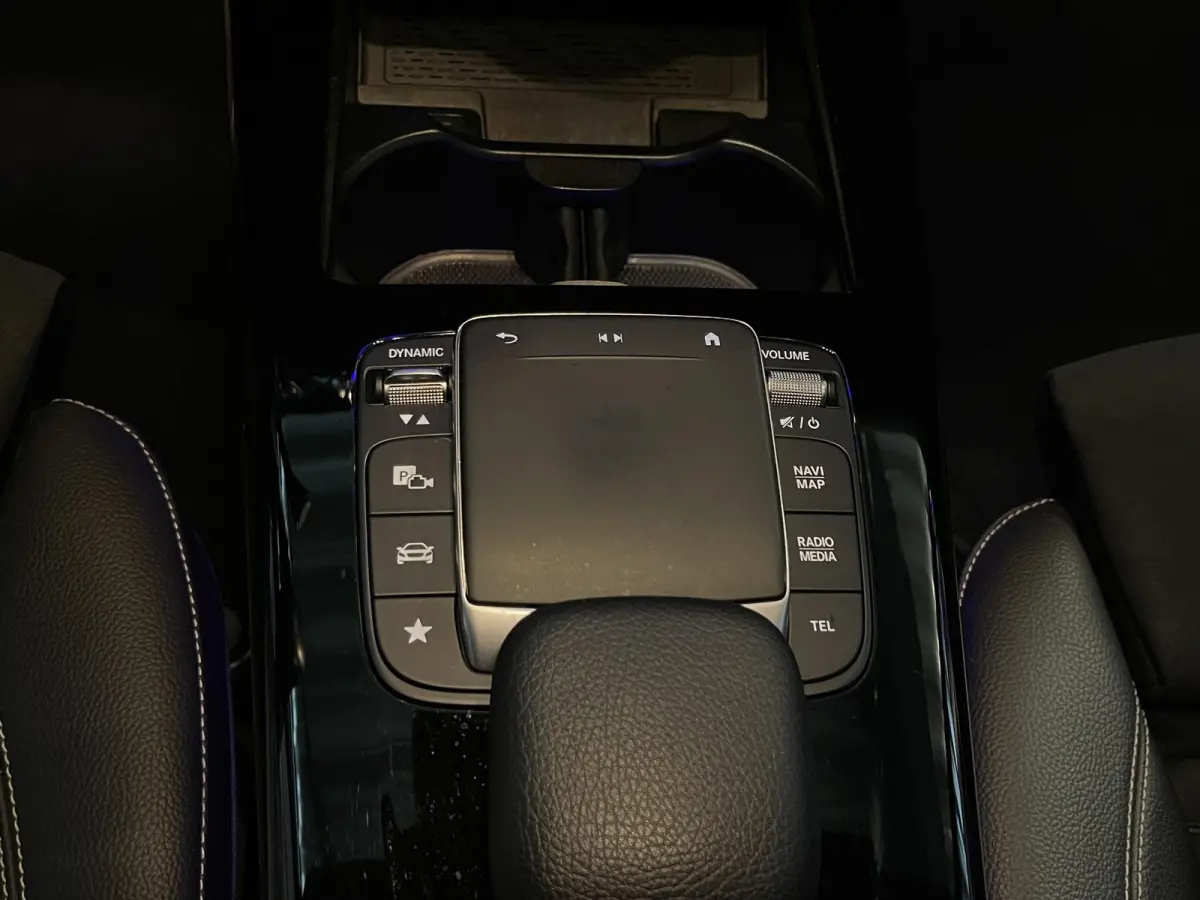 250 e Advantage AMG Line 18"/Dodehoek/Trekhaak/Camera/Sfeerverlichting/Stoelverwarming
