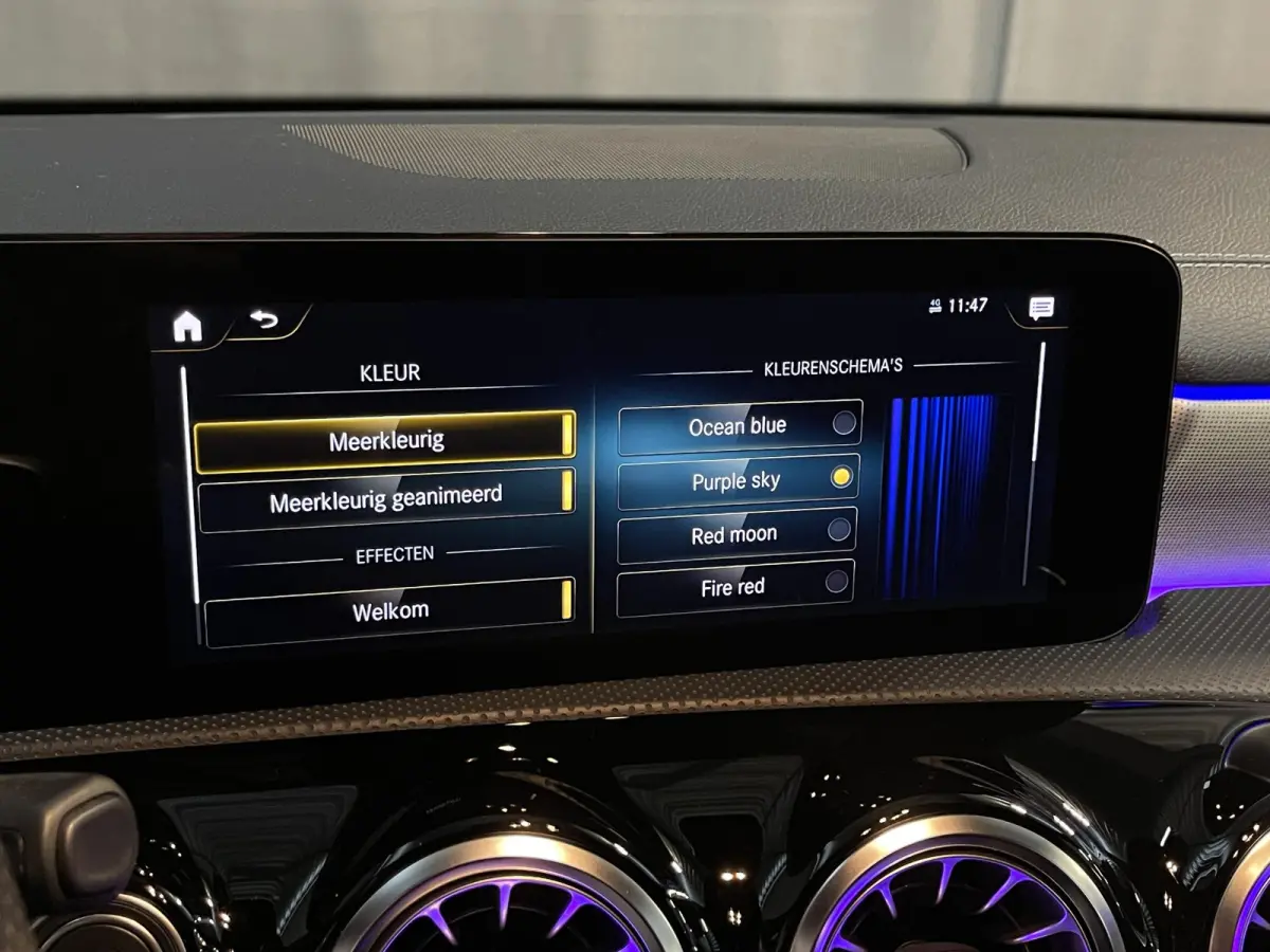 250 e Advantage AMG Line 18"/Dodehoek/Trekhaak/Camera/Sfeerverlichting/Stoelverwarming