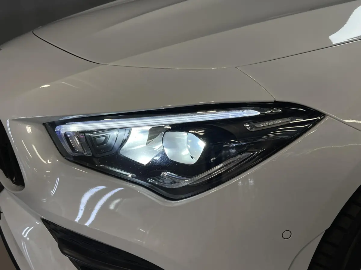250 e Advantage AMG Line 18"/Dodehoek/Trekhaak/Camera/Sfeerverlichting/Stoelverwarming