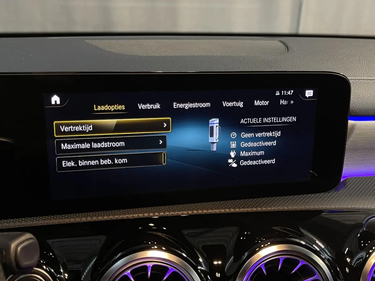 250 e Advantage AMG Line 18"/Dodehoek/Trekhaak/Camera/Sfeerverlichting/Stoelverwarming