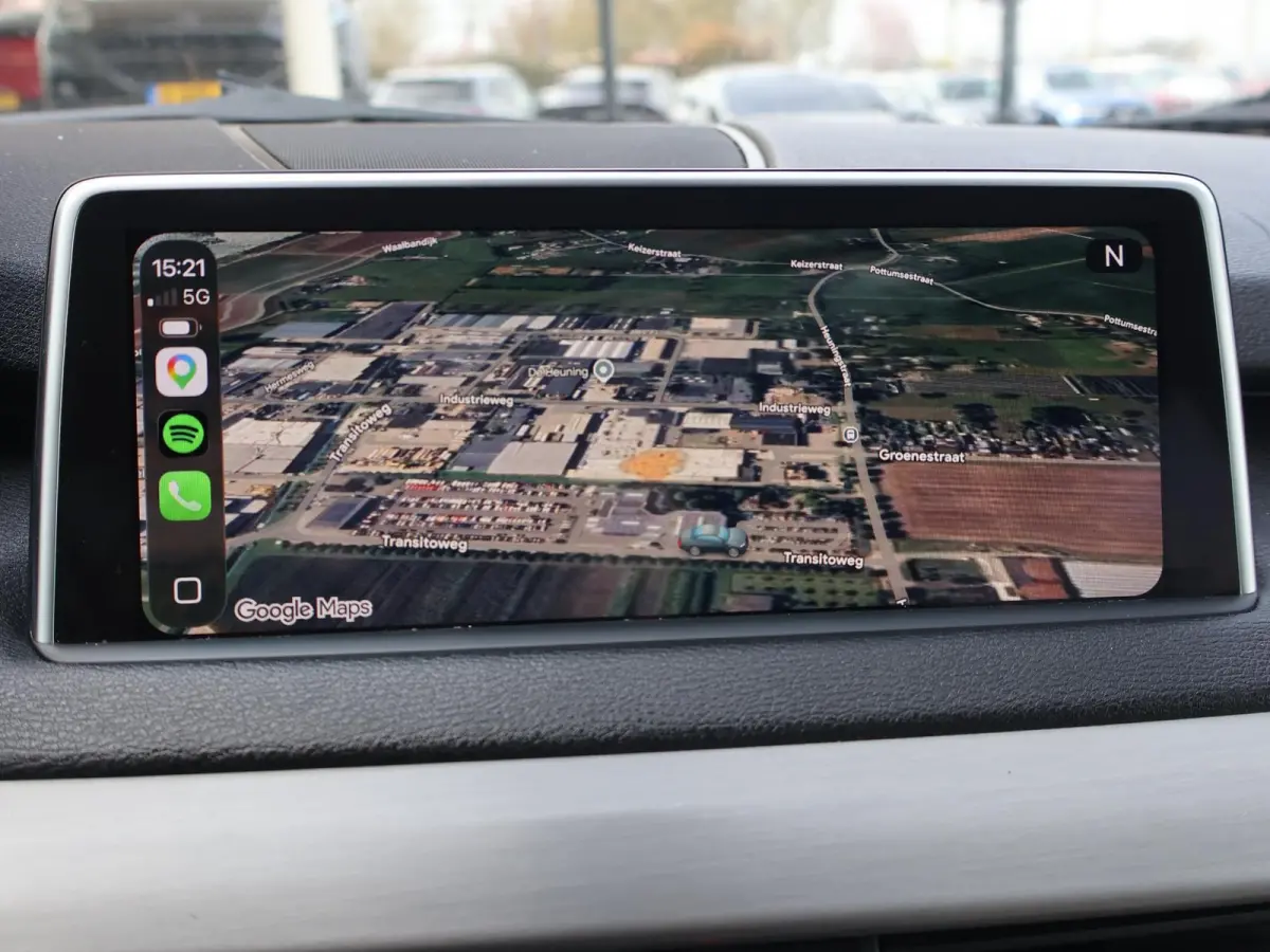xDrive40e High Executive + HEAD-UP | 360 CAMERA | PANORAMA | SFEERVERLICHTING