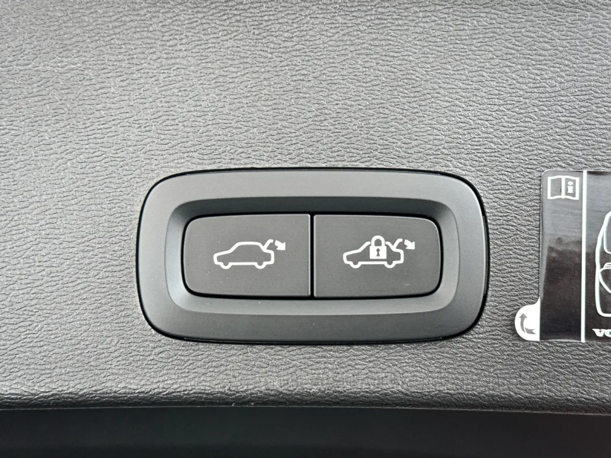 T2 Momentum Business | Parkeercamera | Cruise control | Navigatie