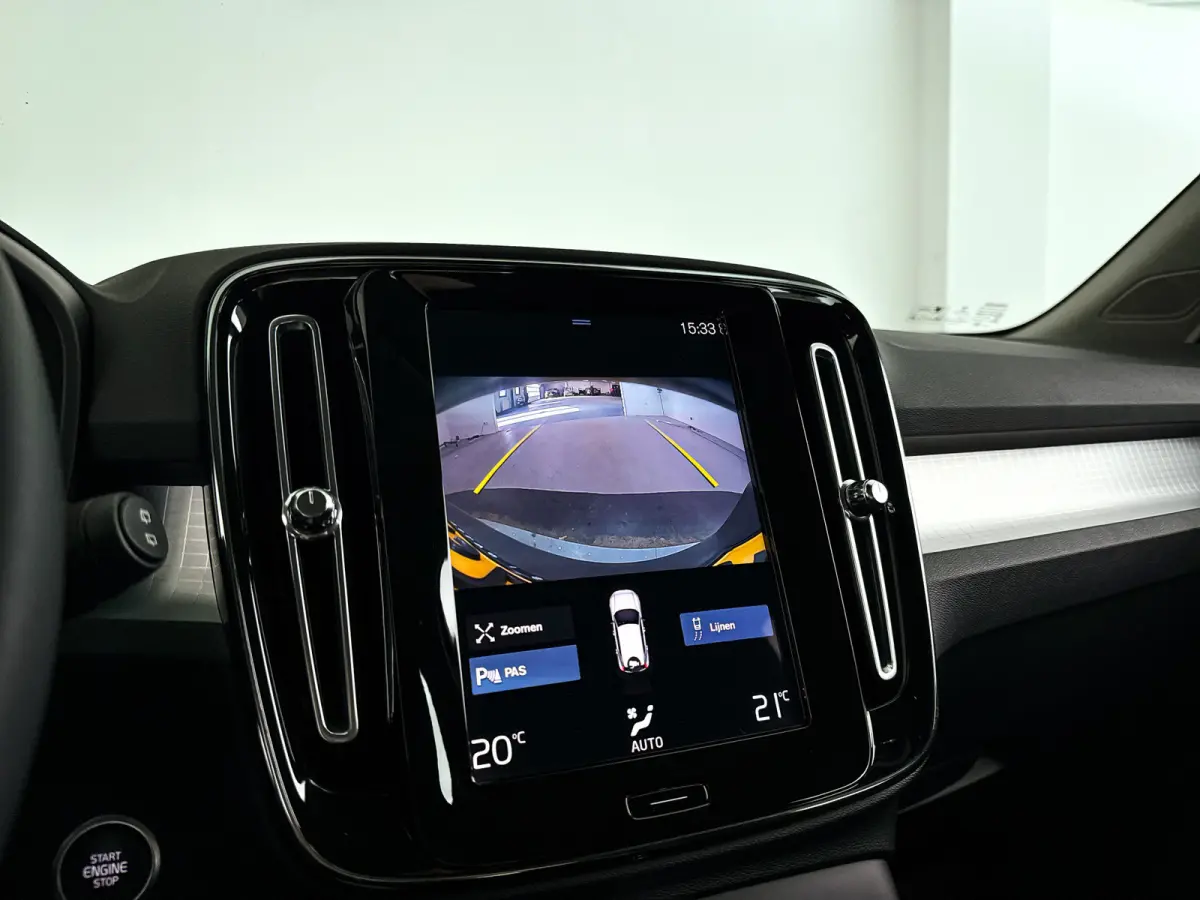 T2 Momentum Business | Parkeercamera | Cruise control | Navigatie