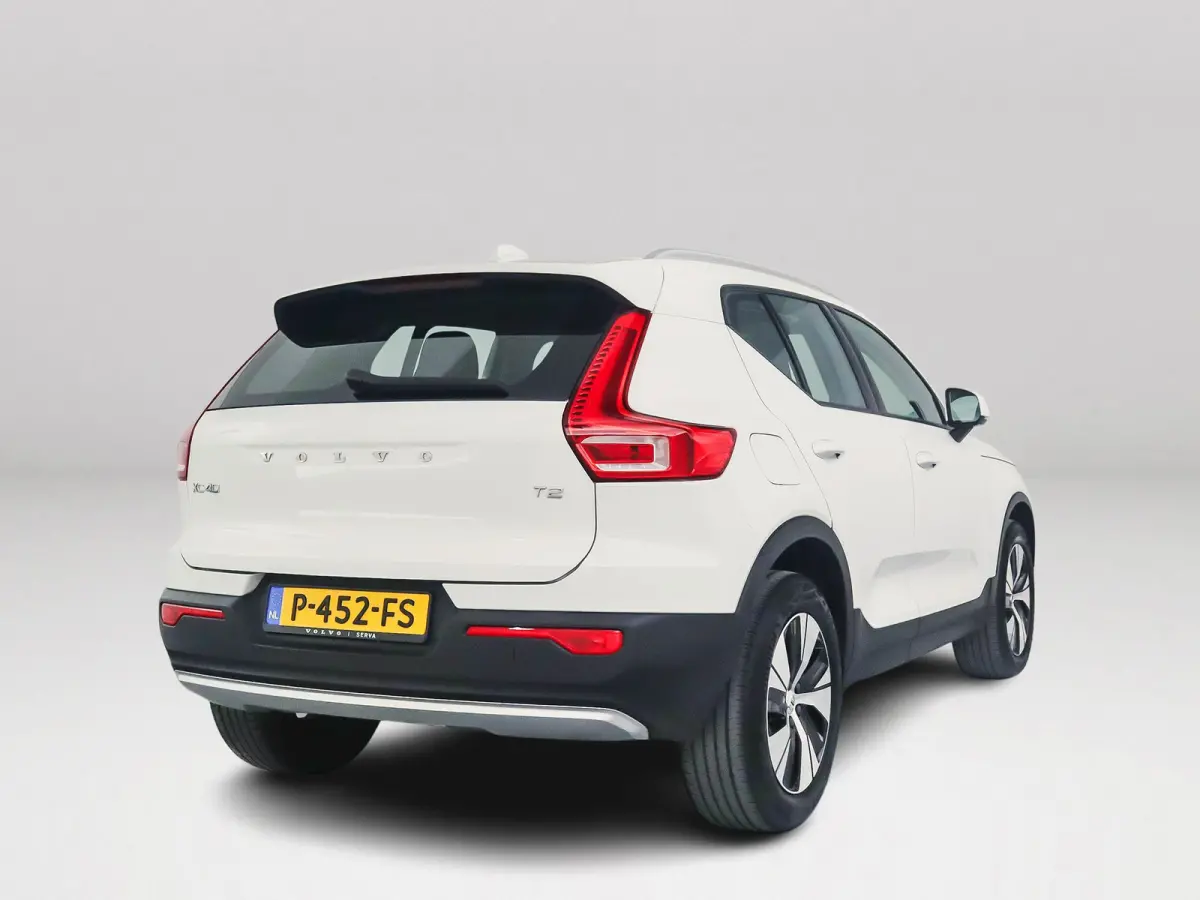 T2 Momentum Business | Parkeercamera | Cruise control | Navigatie