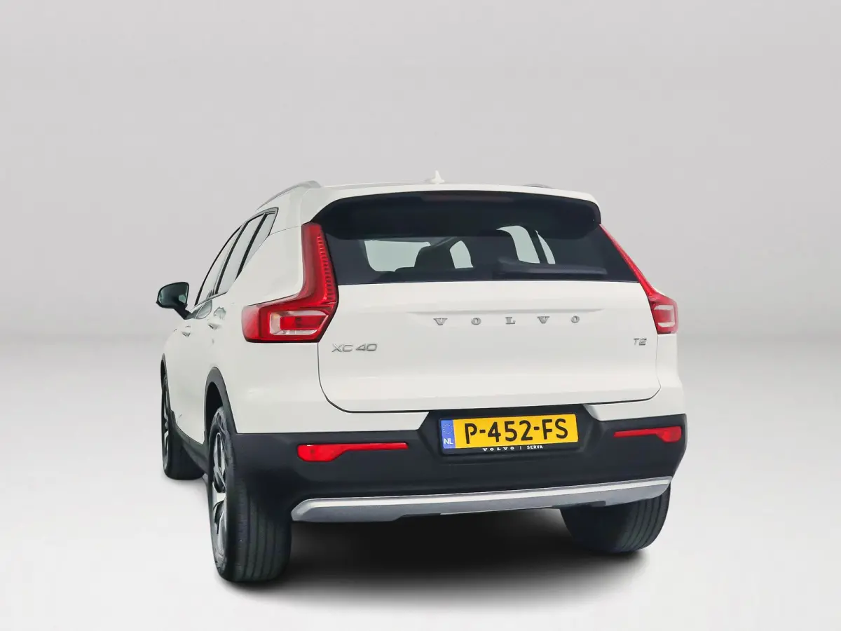 T2 Momentum Business | Parkeercamera | Cruise control | Navigatie