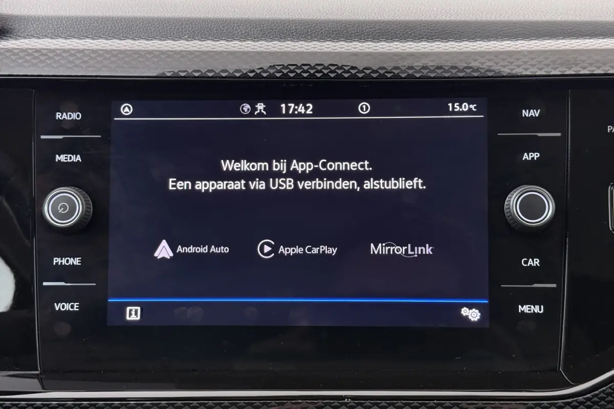 1.0 96 PK TSI Business Navi Carplay Adap.Cruise Park.Sens