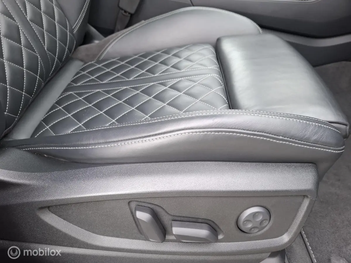 SQ5 3.0 TFSI Quattro|FULL Options|Luchtvering