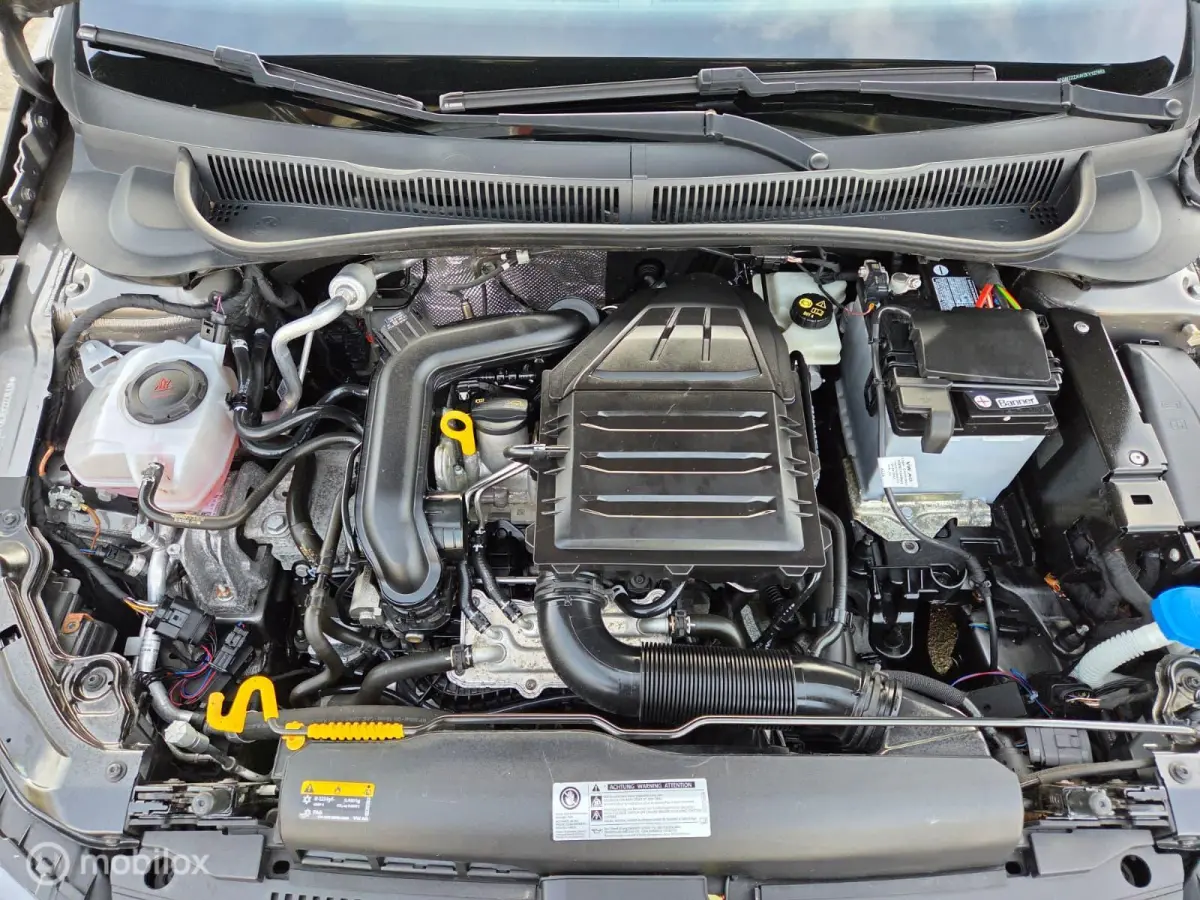 1.0 TSI, Full LED, Navi, Carplay, Camera,NAP