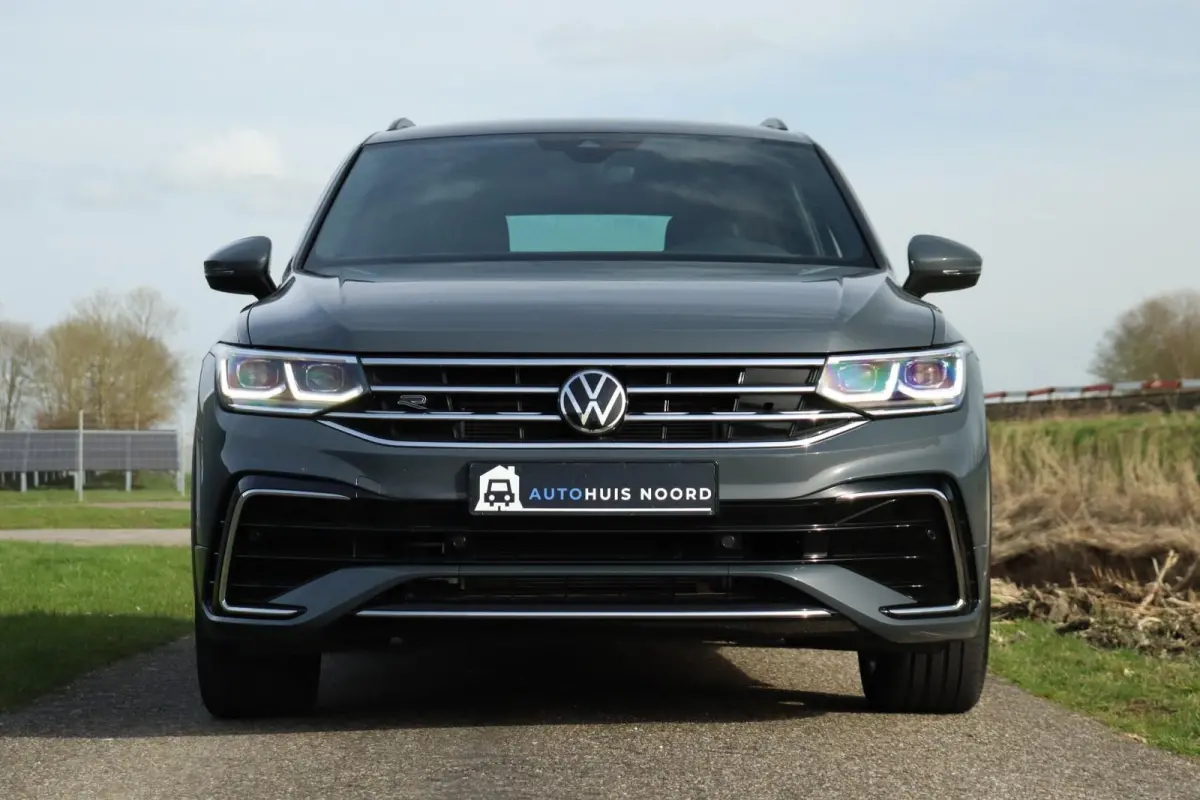 1.5 TSI / 2x R-Line / Virtual Cockpit / 150PK / Camera / LED / 19"!