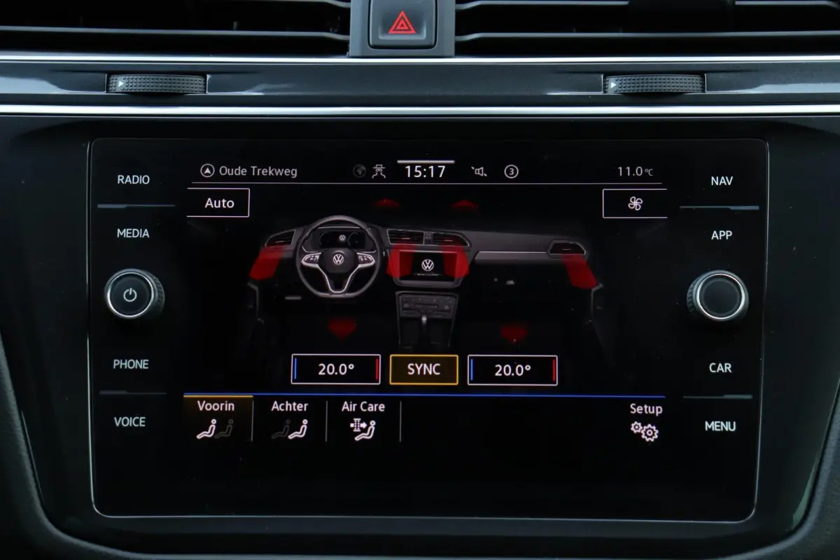 1.5 TSI / 2x R-Line / Virtual Cockpit / 150PK / Camera / LED / 19"!