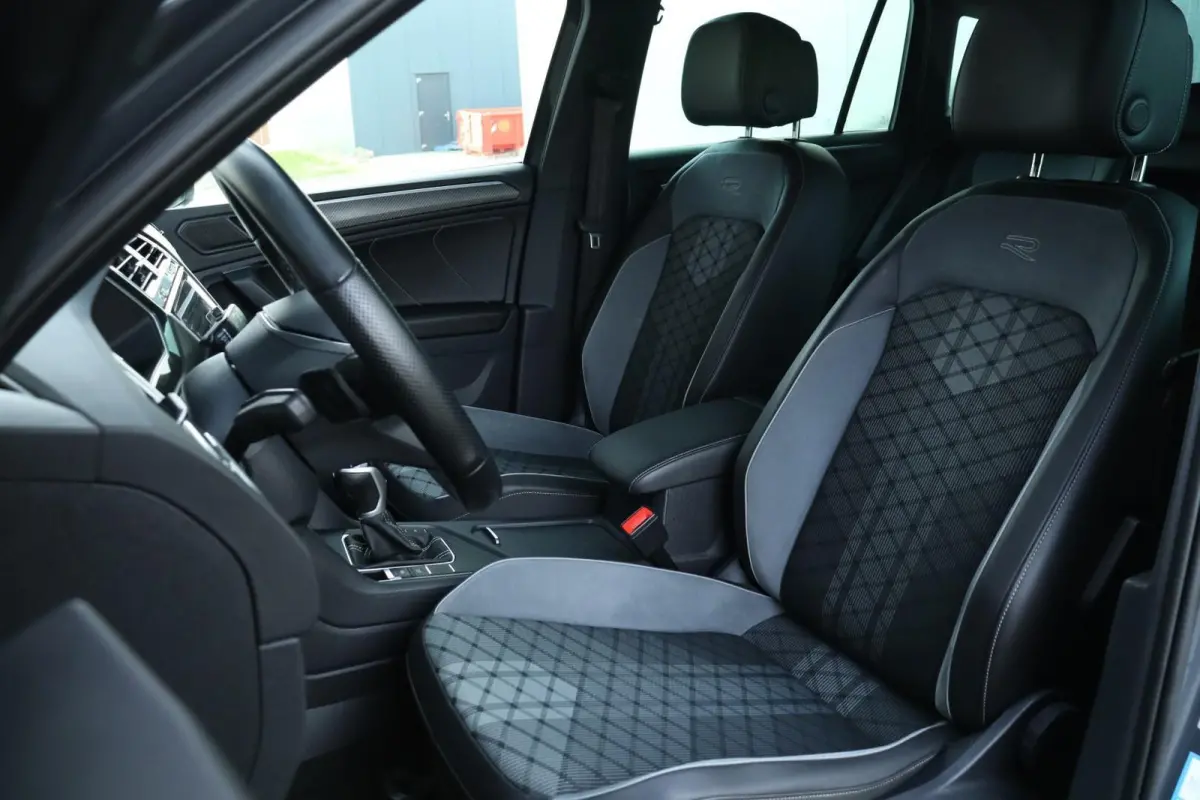 1.5 TSI / 2x R-Line / Virtual Cockpit / 150PK / Camera / LED / 19"!