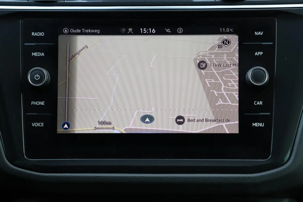 1.5 TSI / 2x R-Line / Virtual Cockpit / 150PK / Camera / LED / 19"!