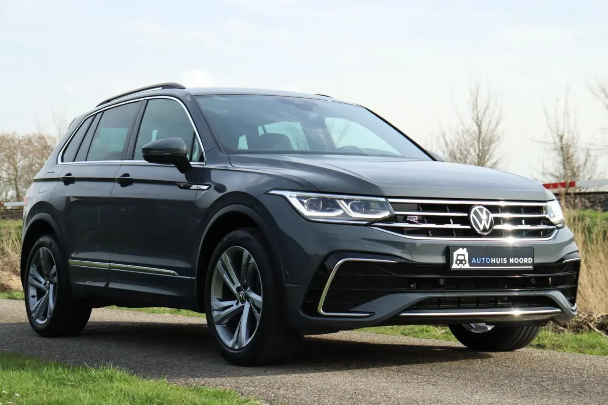 1.5 TSI / 2x R-Line / Virtual Cockpit / 150PK / Camera / LED / 19"!
