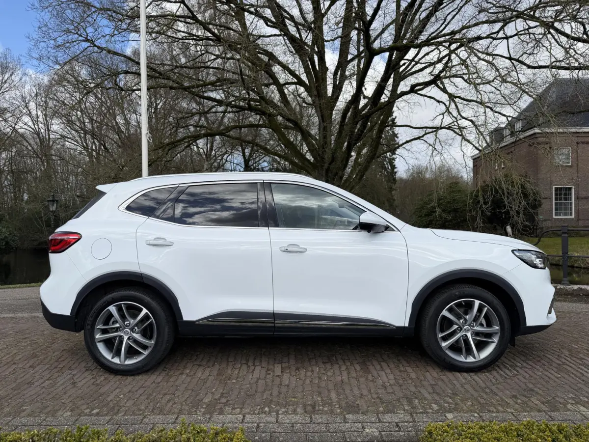 1.5 TGDI Luxury PHEV | Pano | Leder | 360 Camera |