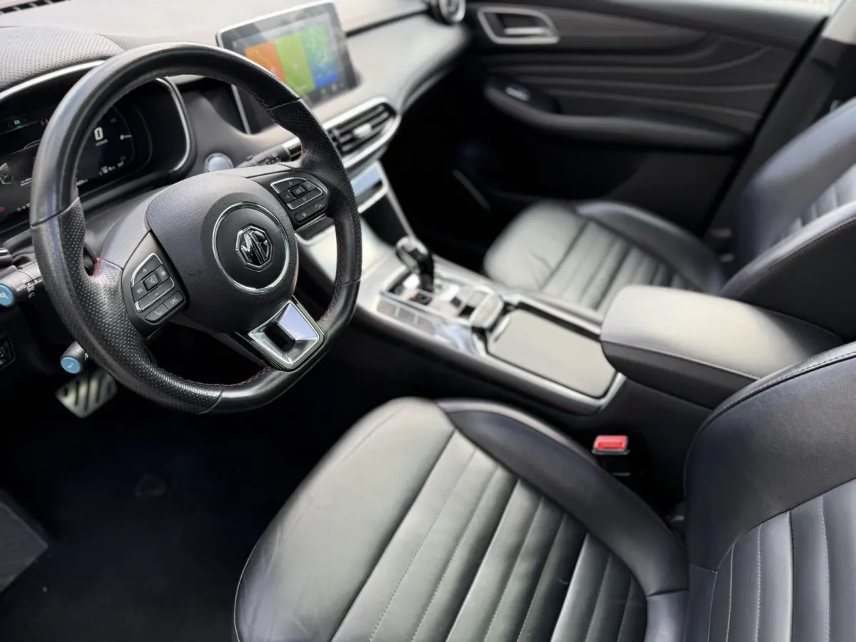 1.5 TGDI Luxury PHEV | Pano | Leder | 360 Camera |