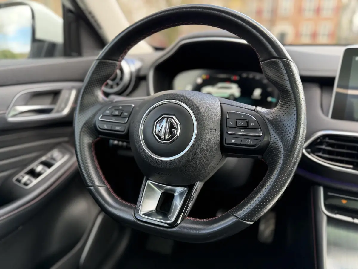1.5 TGDI Luxury PHEV | Pano | Leder | 360 Camera |
