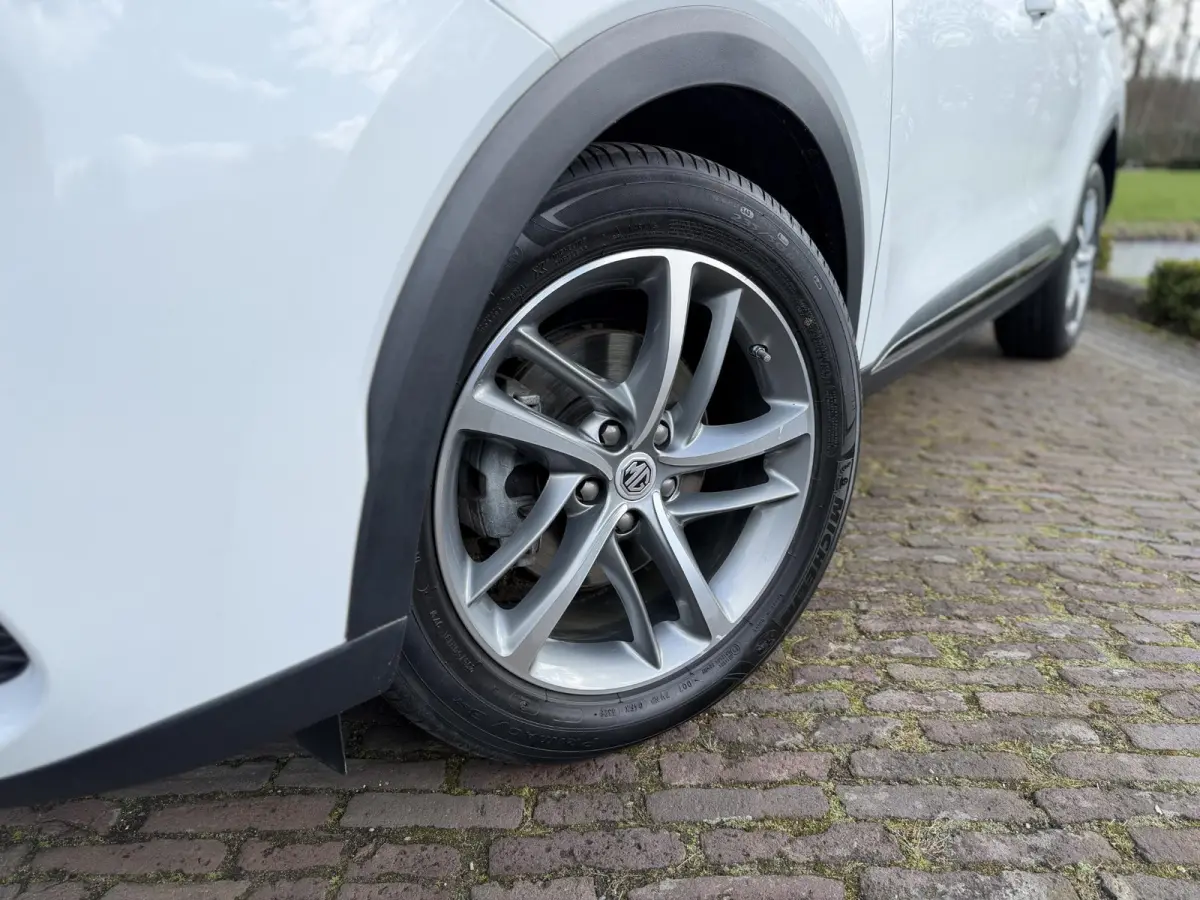 1.5 TGDI Luxury PHEV | Pano | Leder | 360 Camera |