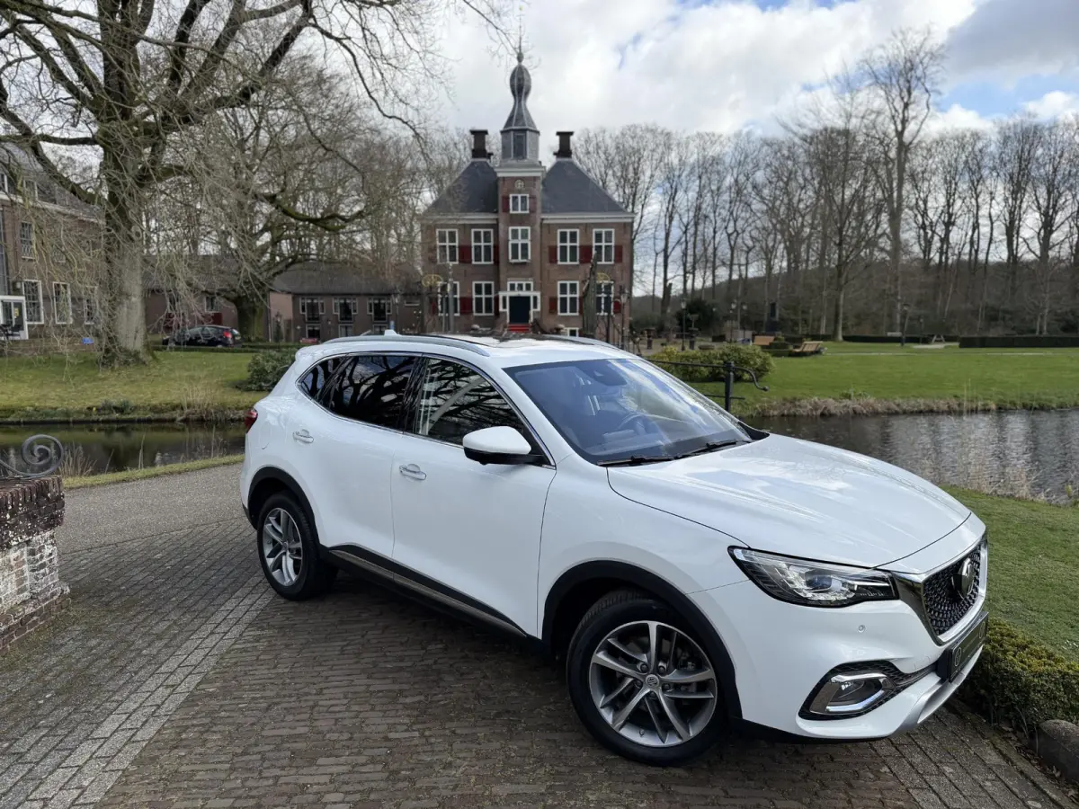 1.5 TGDI Luxury PHEV | Pano | Leder | 360 Camera |