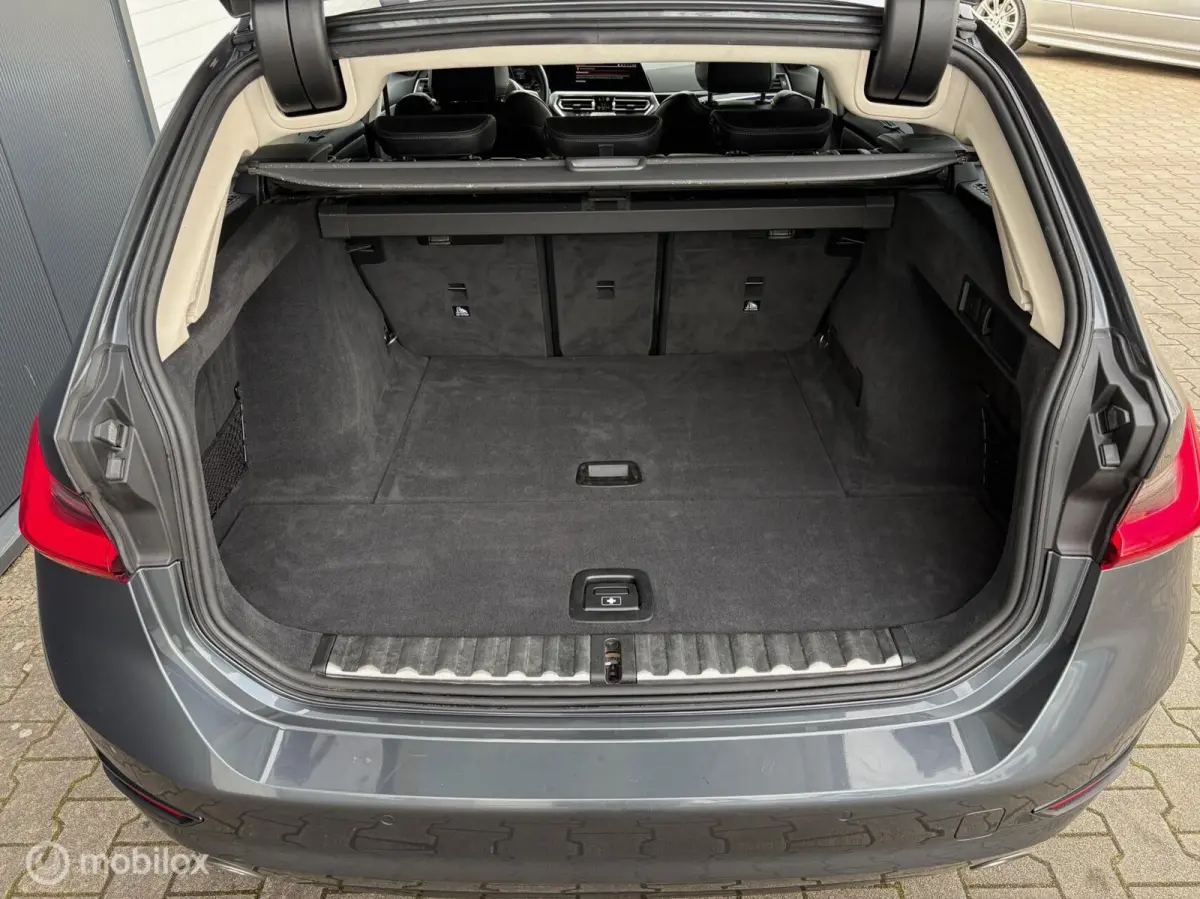 318i High Executive