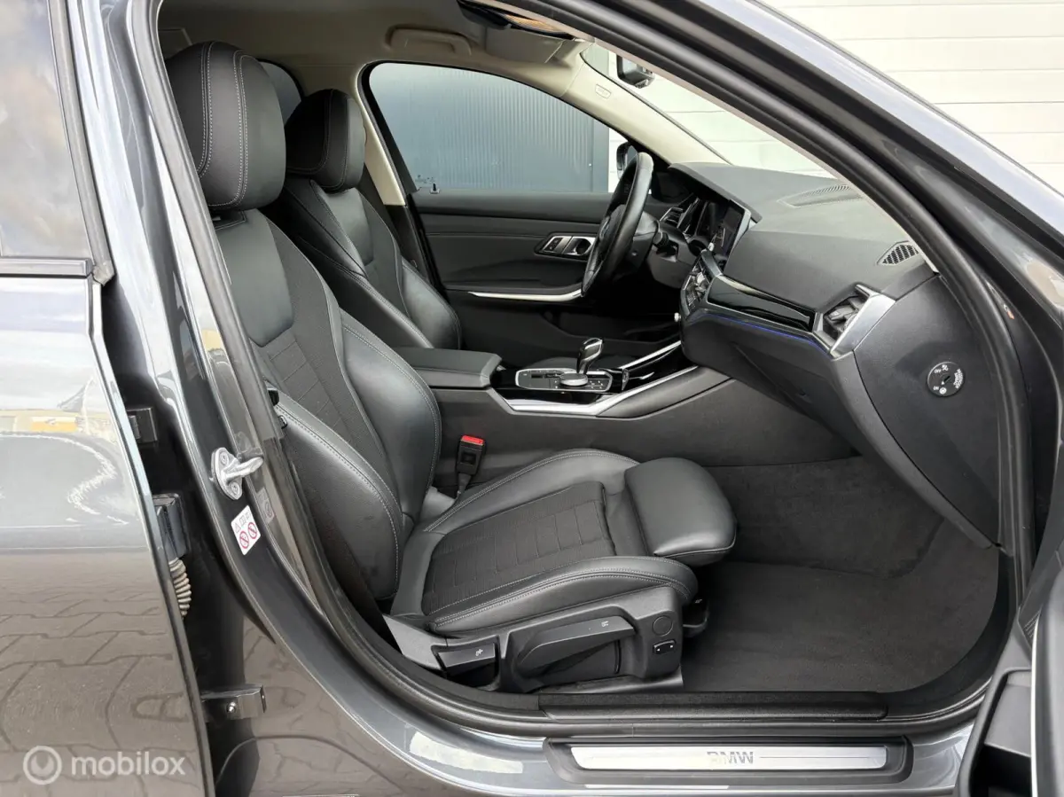 318i High Executive