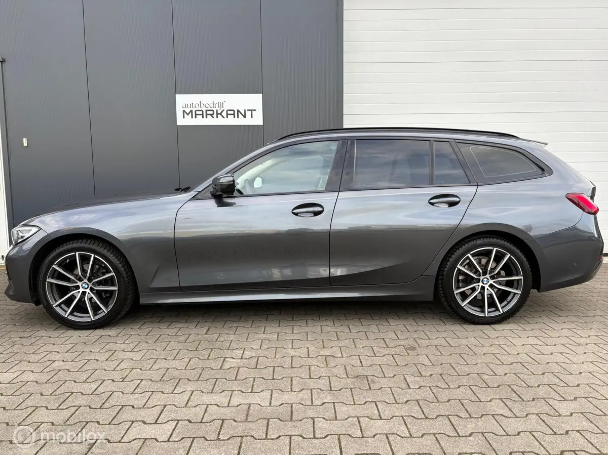 318i High Executive