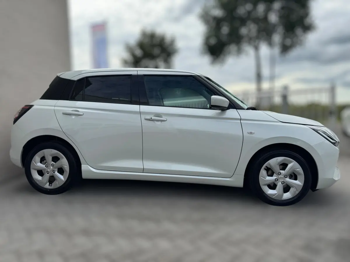 1.2 Style Smart Hybrid NIEUWSTE MODEL / LED / CARPLAY / PDC / ACC / PARELMOER / CAMERA / WARNING SPOTS / LANE ASSIST
