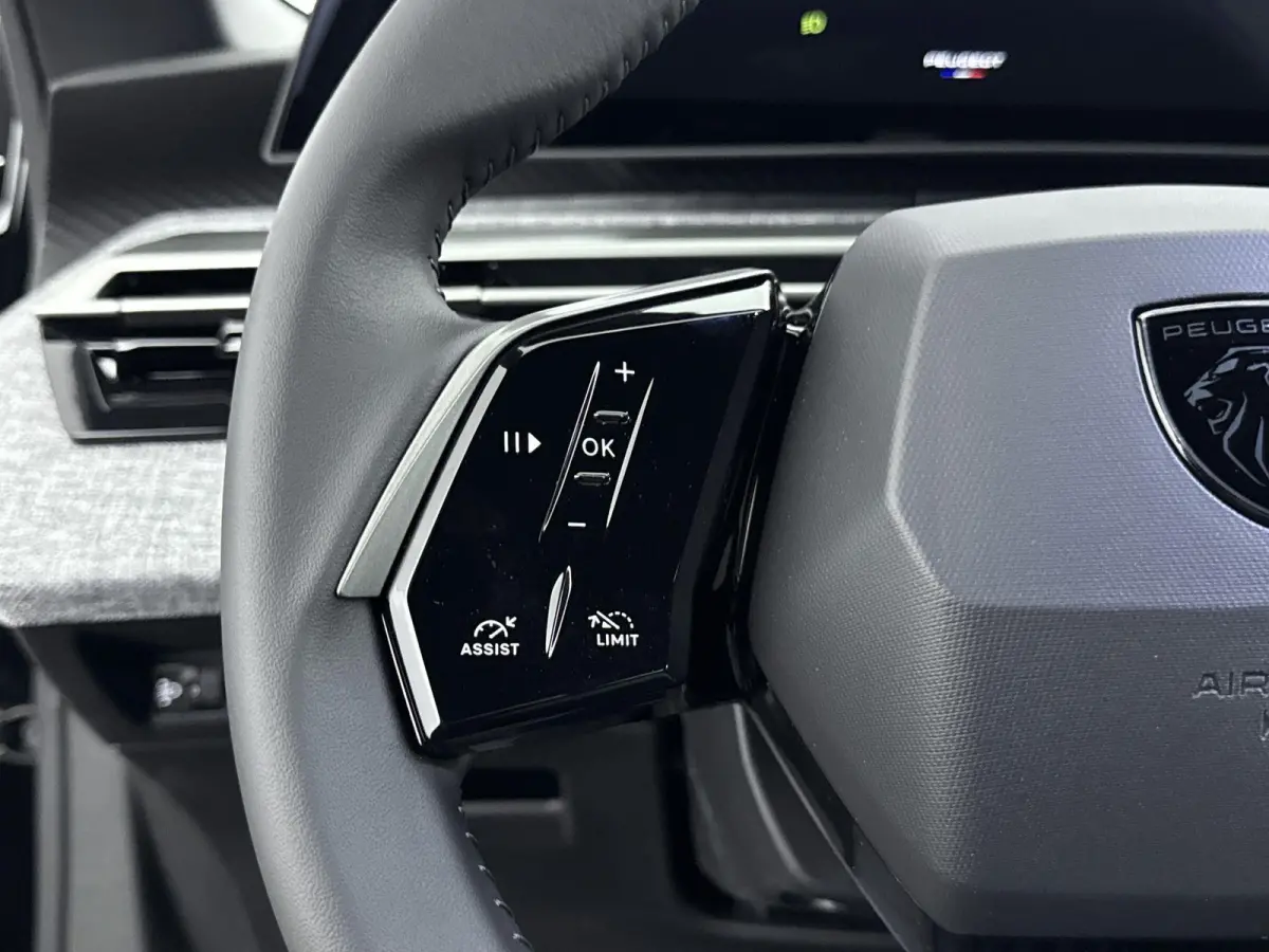 Allure 73 kWh | DEMO | Navigation Pack | Camera | Climate Control | Cruise Control |