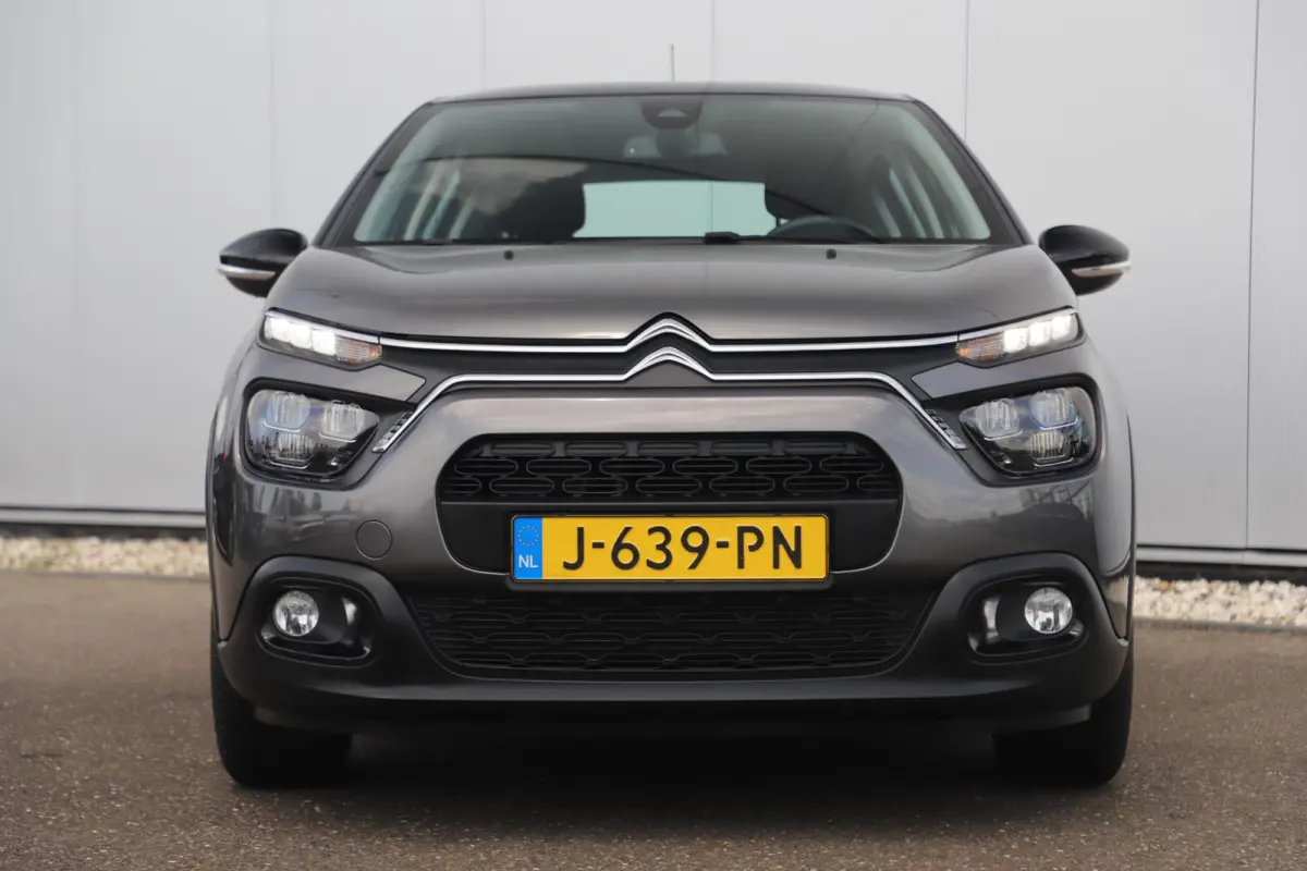 1.2 PureTech Feel Navigatie Carplay Android Clima Cruise Parkeersensor Rijstrooksensor All-Season Banden!