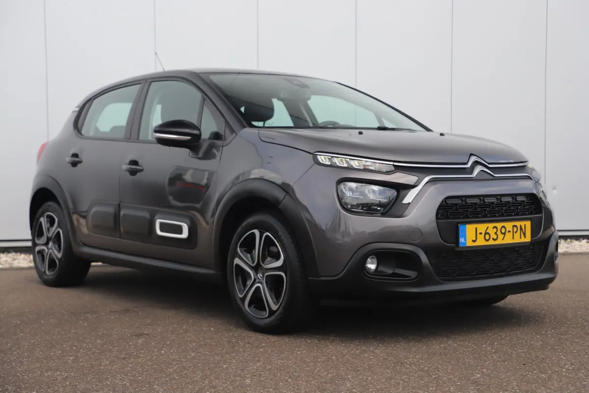 1.2 PureTech Feel Navigatie Carplay Android Clima Cruise Parkeersensor Rijstrooksensor All-Season Banden!