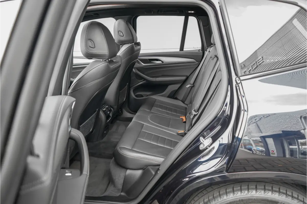 M40i xDrive High Executive Pano ACC Trekhaak HUD