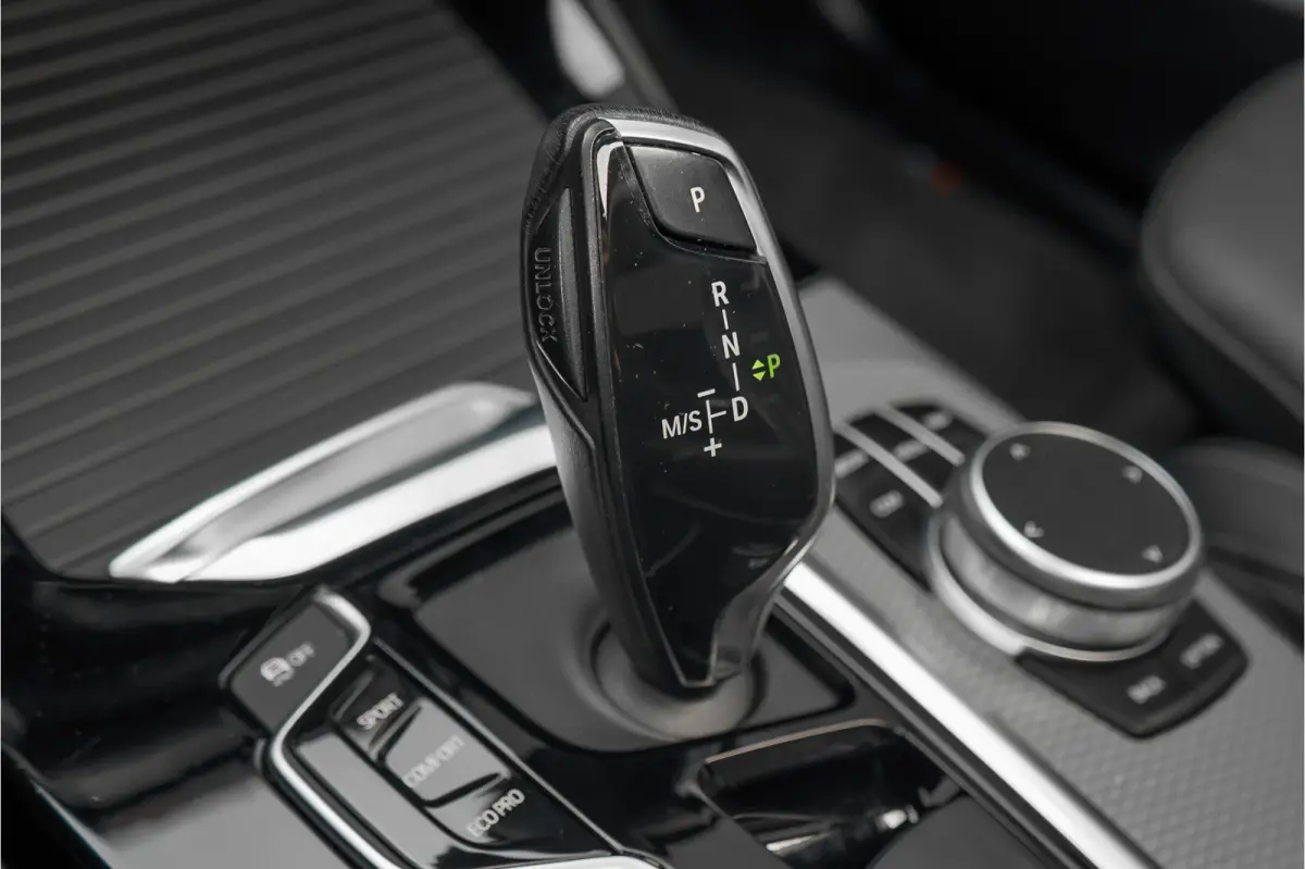 M40i xDrive High Executive Pano ACC Trekhaak HUD