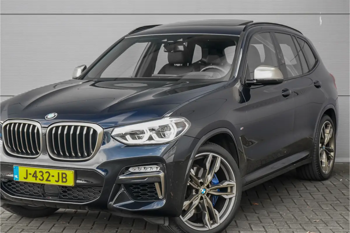 M40i xDrive High Executive Pano ACC Trekhaak HUD