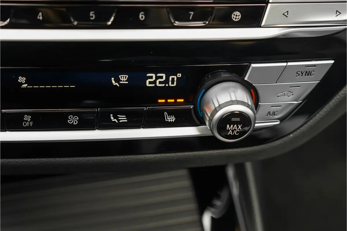 M40i xDrive High Executive Pano ACC Trekhaak HUD