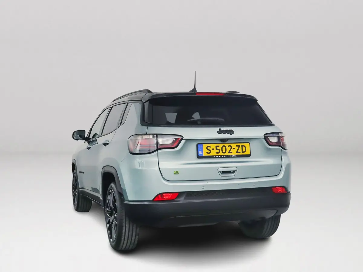 1.5T e-Hybrid Upland | 360° camera | Cruise control | Navigatie | Keyless