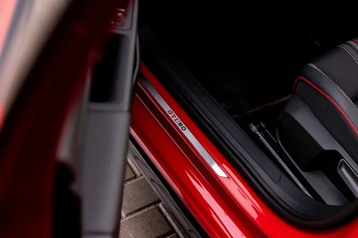 VIII Lim. 2.0 TSI 239 kW GTI Edition 50
