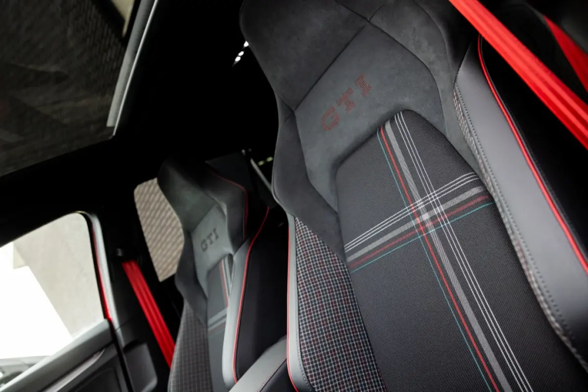 VIII Lim. 2.0 TSI 239 kW GTI Edition 50