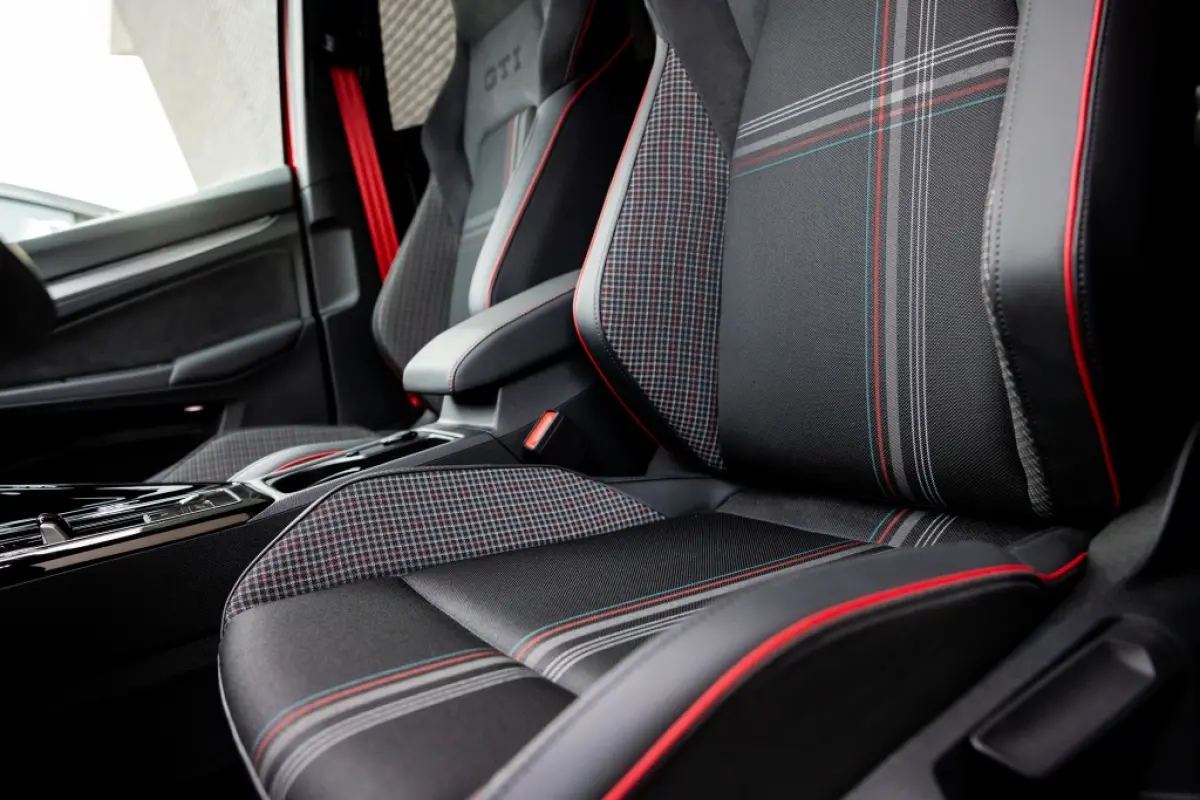 VIII Lim. 2.0 TSI 239 kW GTI Edition 50