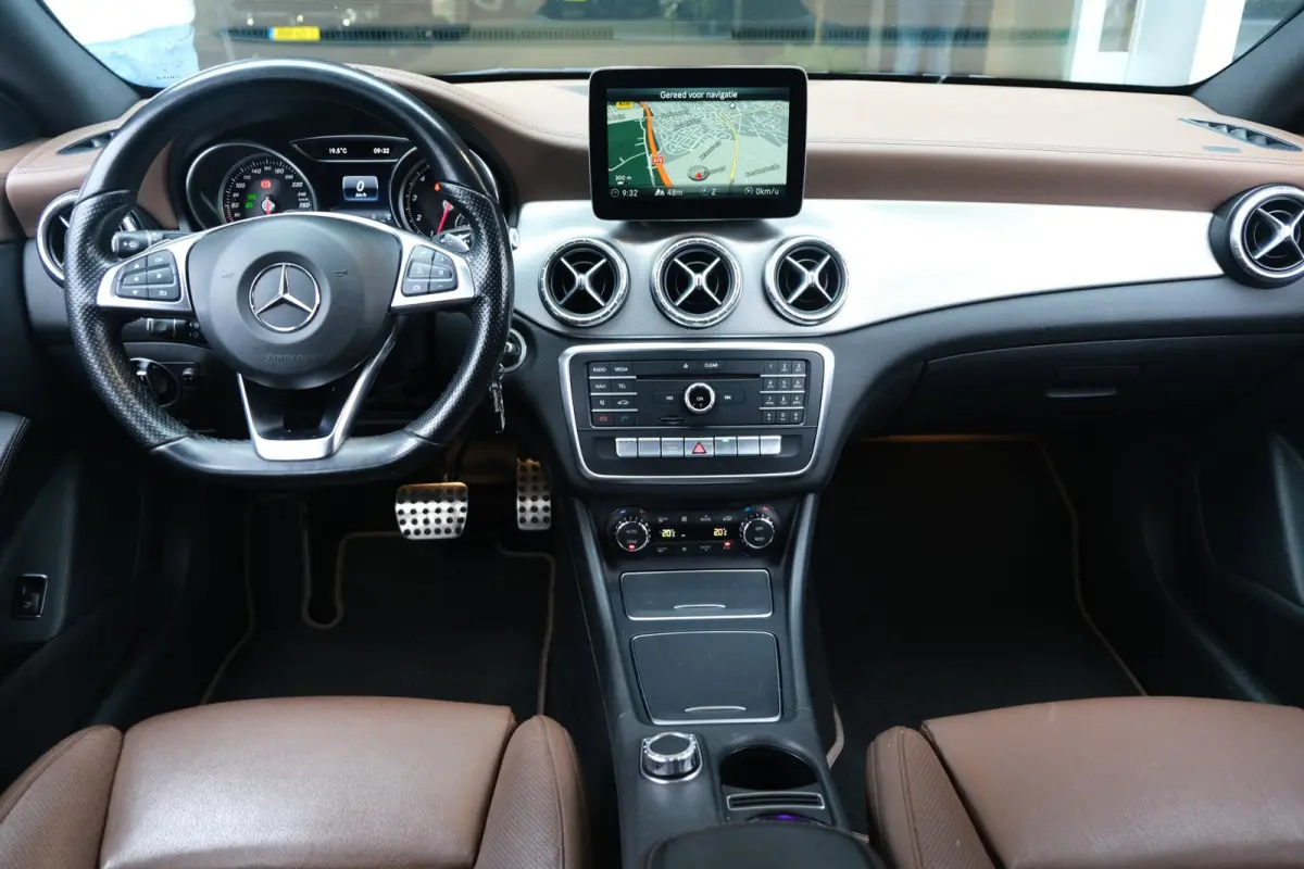 200 AMG AUT Pano Xenon Leder Cam